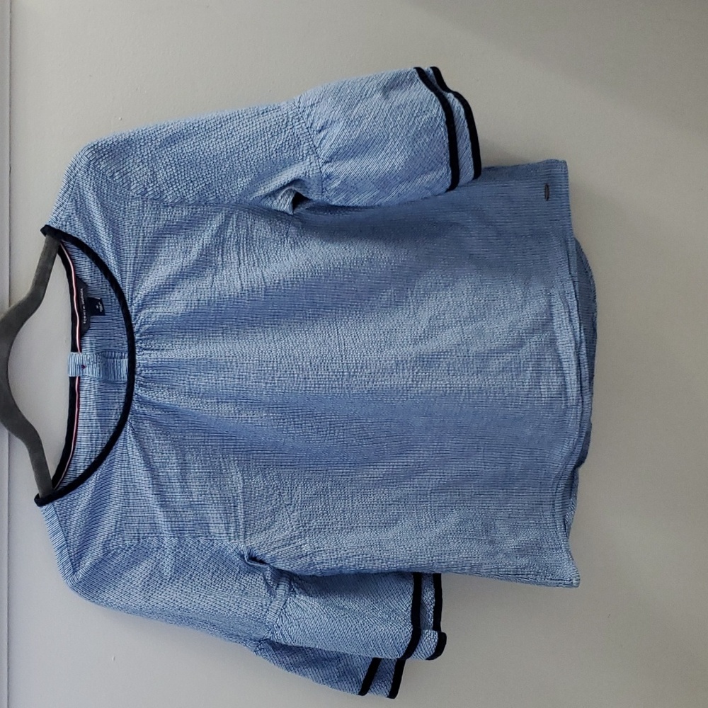 Tommy Hilfiger Seersucker Bell Tiered Sleeves Striped Blue & White Size Medium